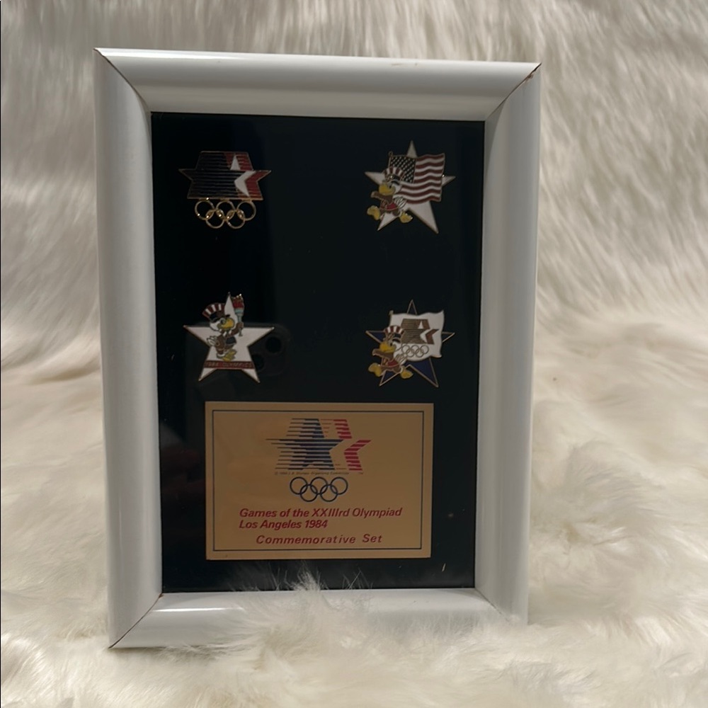 Olympic Commemorative Pin Set in White Frame